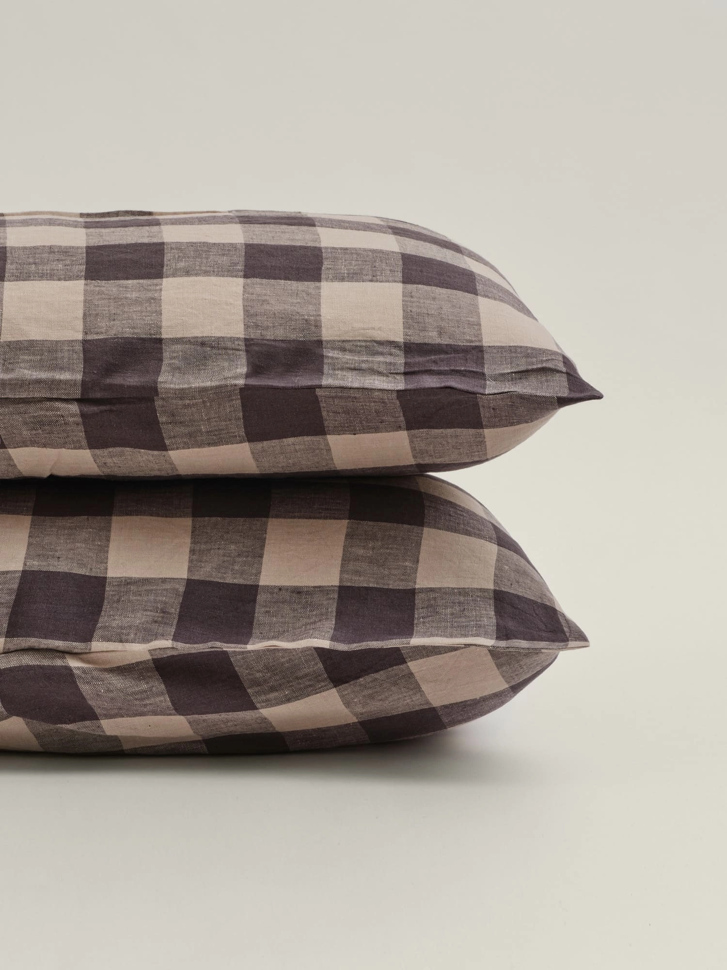 100% Linen Pillowcase Set (of two) in Natural-Dark Check