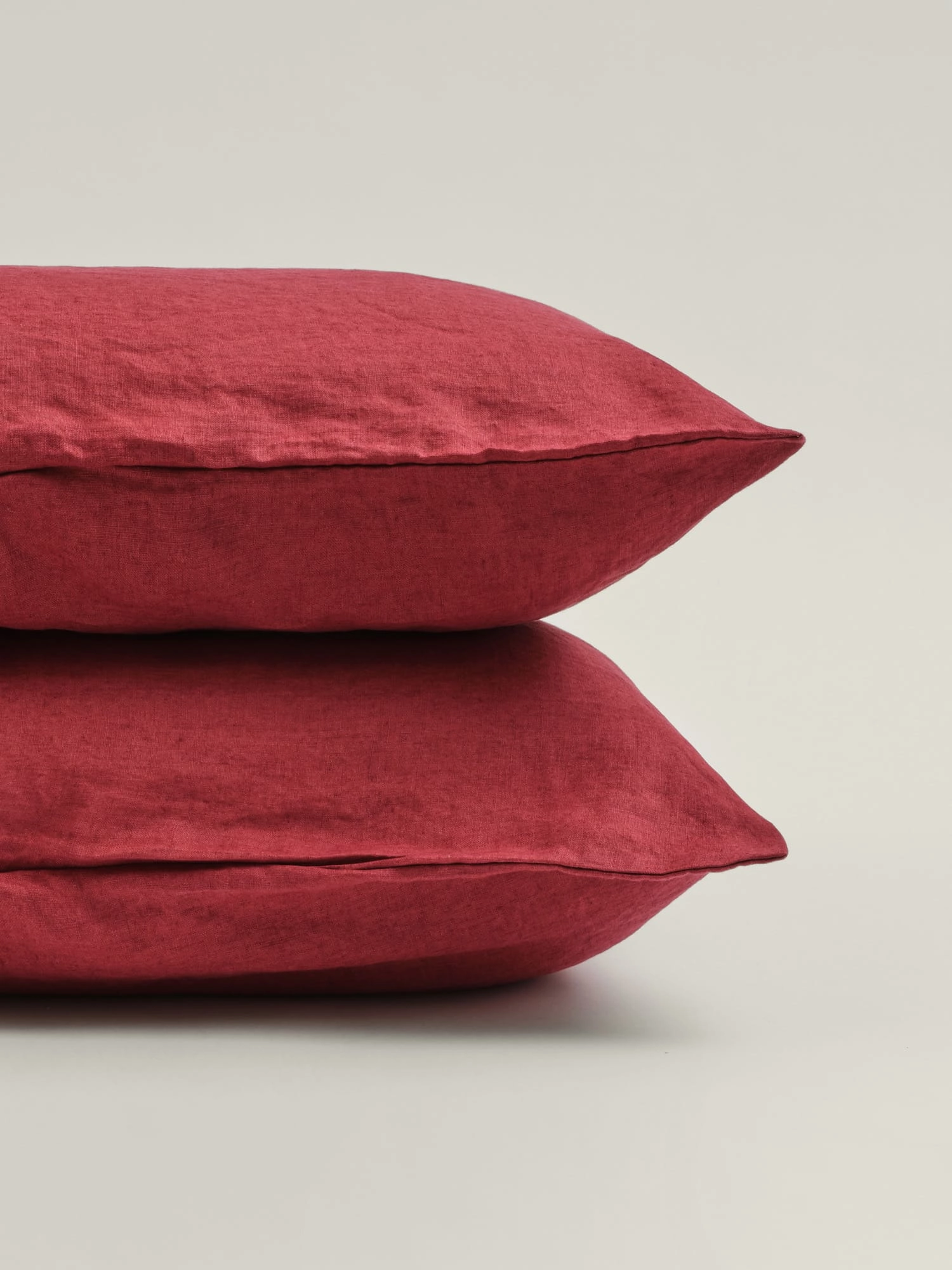 100% Linen Pillowcase Set (of two) in Pinot