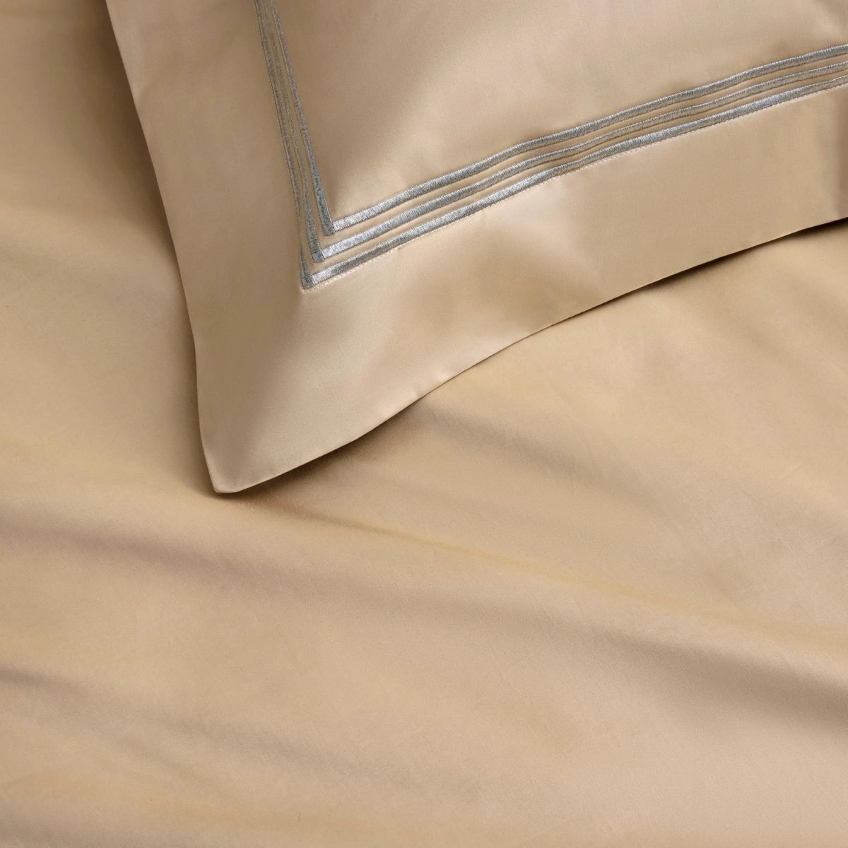 1200TC PALAIS LUX Almond Quilt Cover by Sheridan