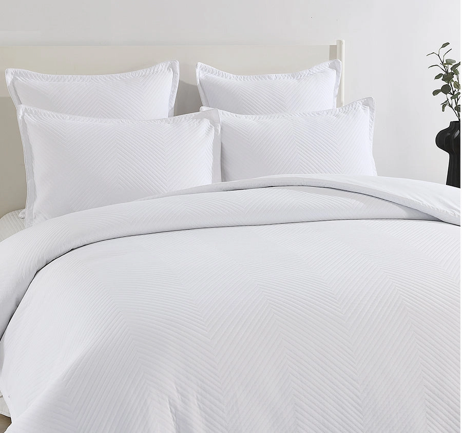 Atlantis Quilt Cover Set Range White