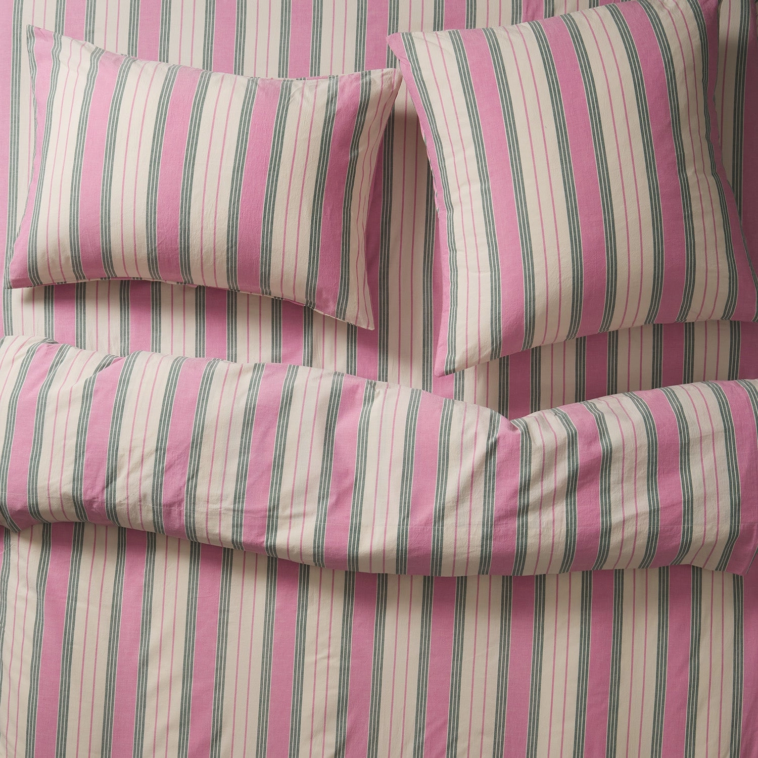 Brigitte Cotton Quilt Cover - Fuchsia