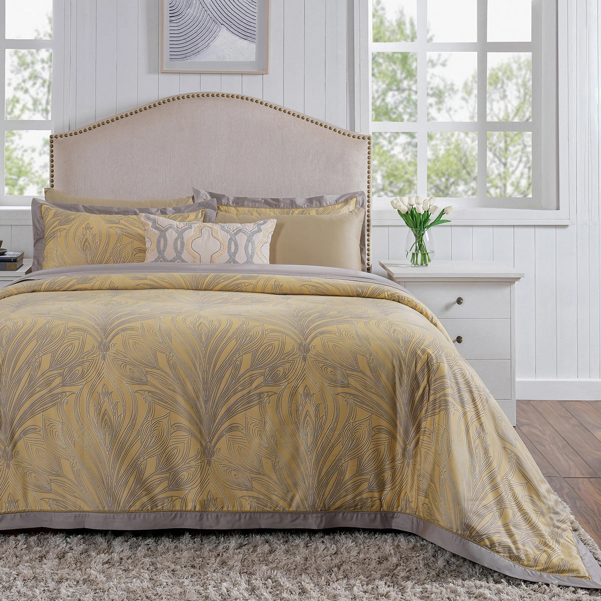 Classical Ornate Baroque Feathering 8pcs Duvet Cover Set Gold
