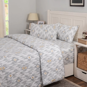 Eclectic Garden Stefani Quilt