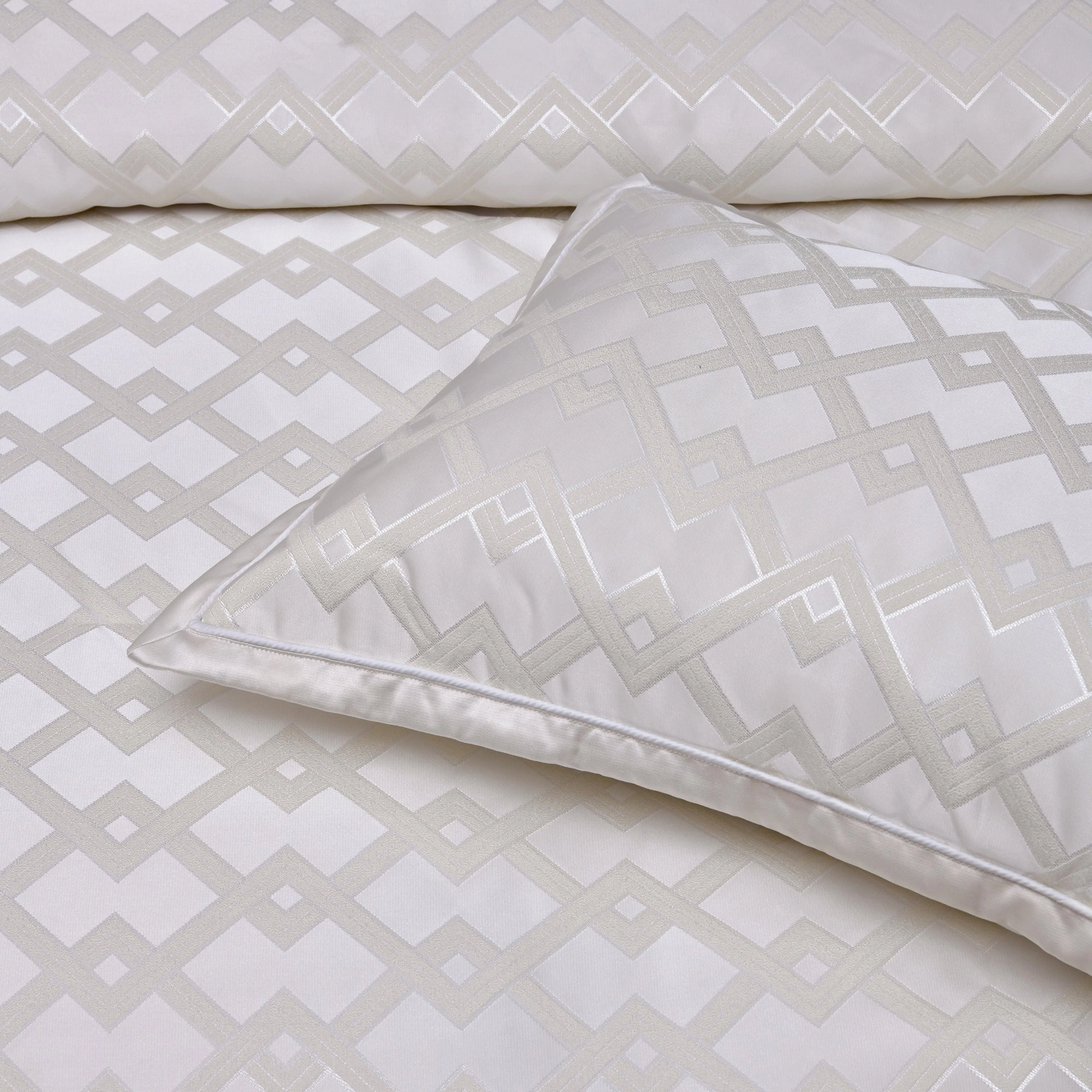 Firenze Comforter Set Pearl White