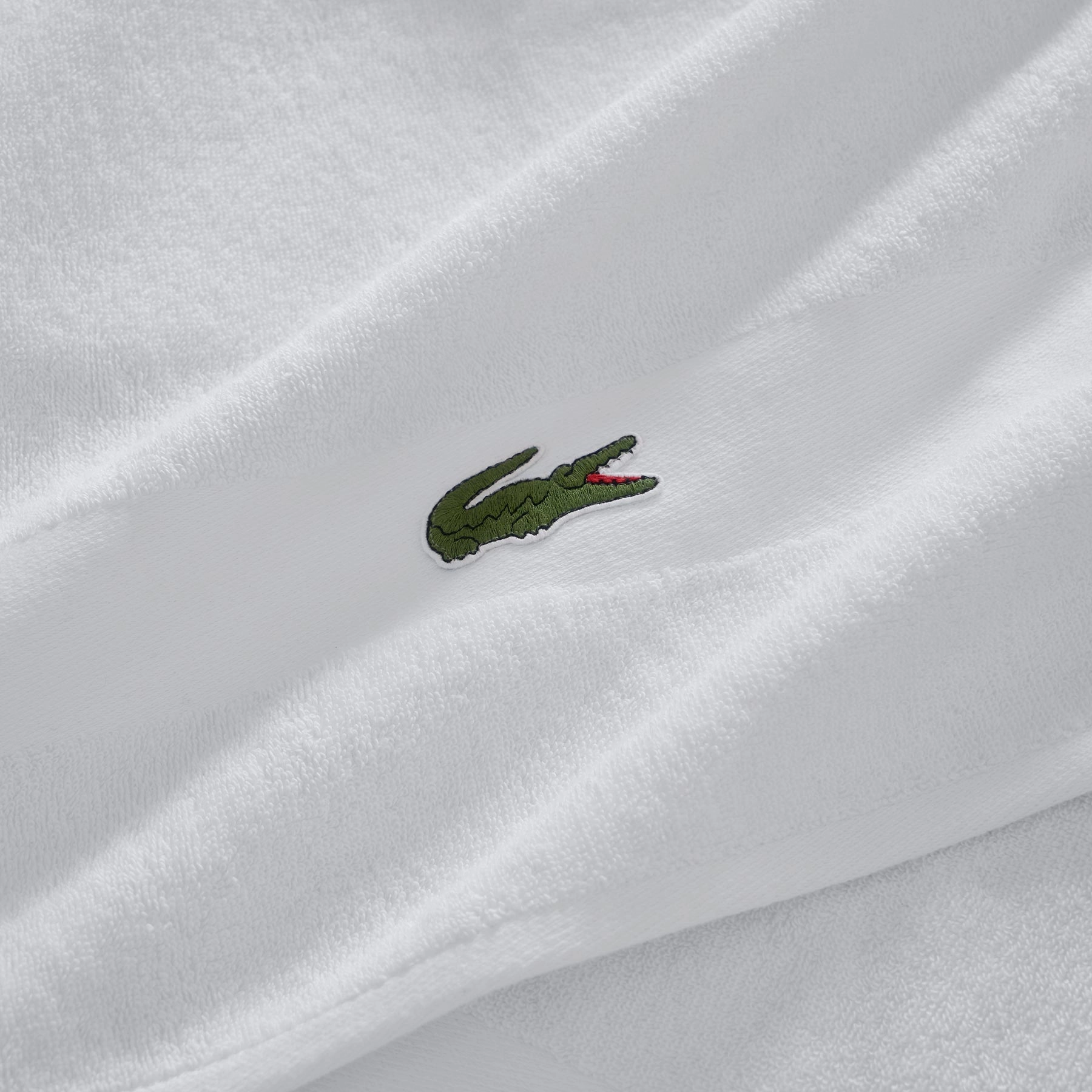 LCASUAL Blanc Bath Towel by Lacoste