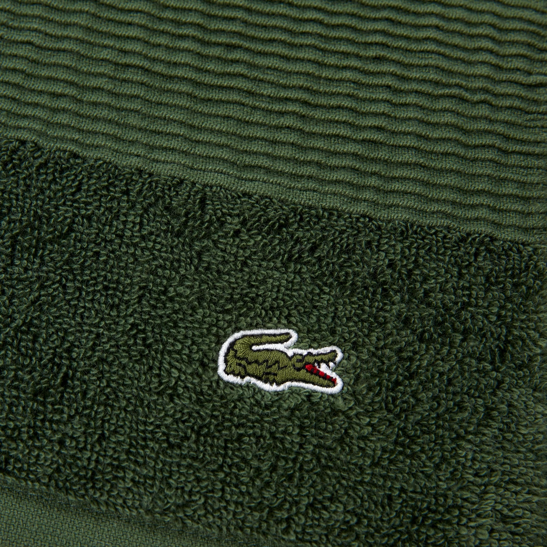 LLECROCO Vert 600gsm Bath Towel Collection by Lacoste