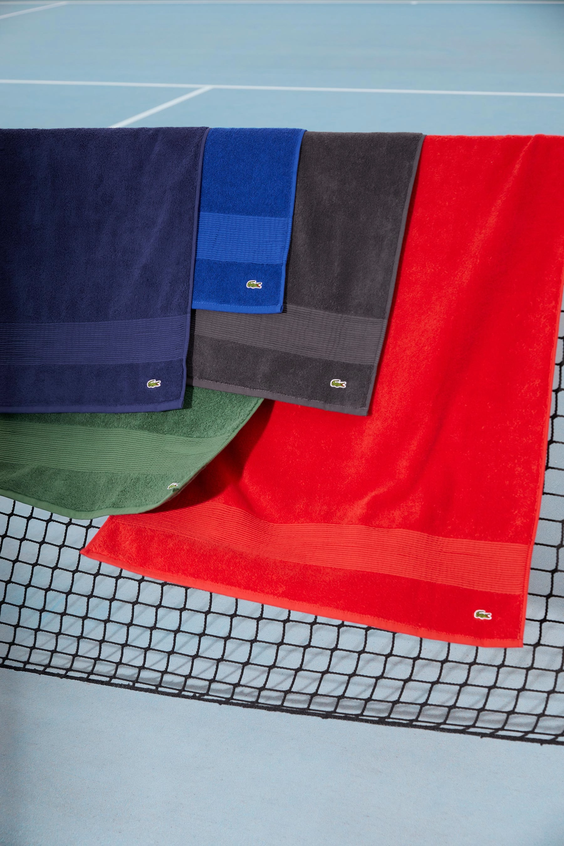 LLECROCO Vert 600gsm Bath Towel Collection by Lacoste