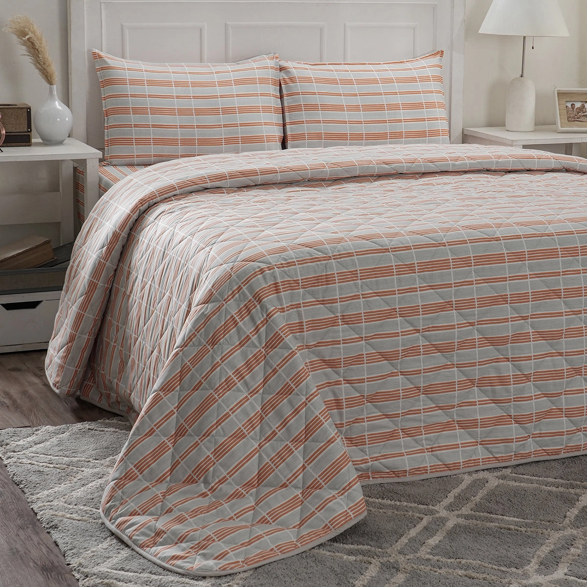 Optimist Bloom Berne 110 GSM Summer AC Quilt/Quilted Bed Cover/Comforter