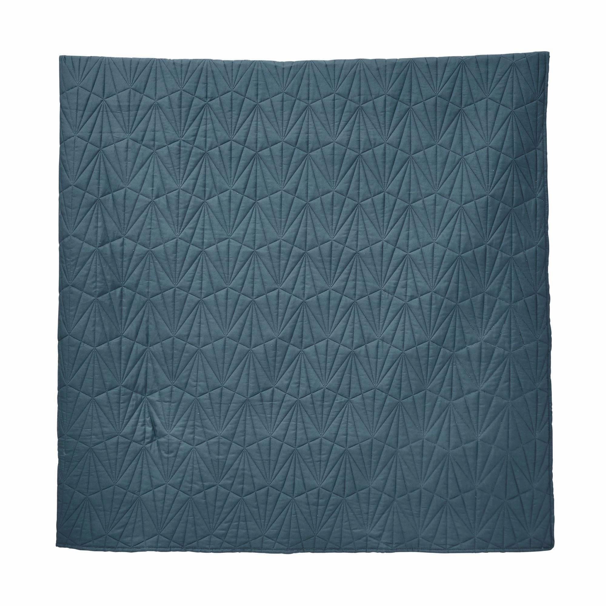 Oversized Geometric Pinsonic Quilt Set - Blakely Collection