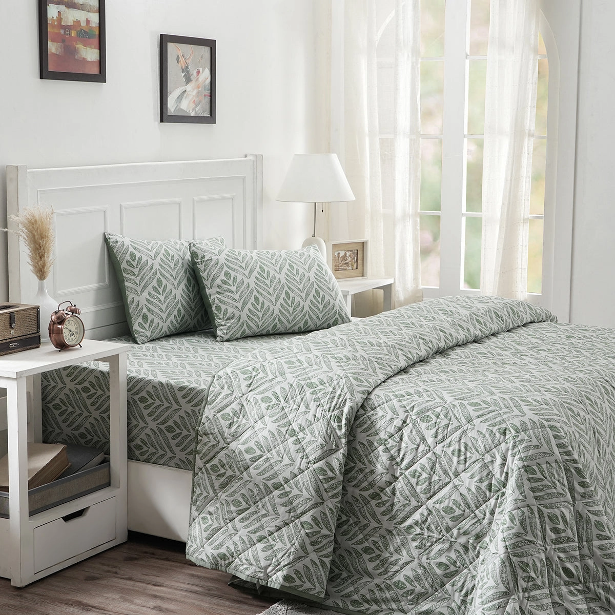 Royal Botanic Petal Touch Green 4PC Quilt/Quilted Bed Cover Set