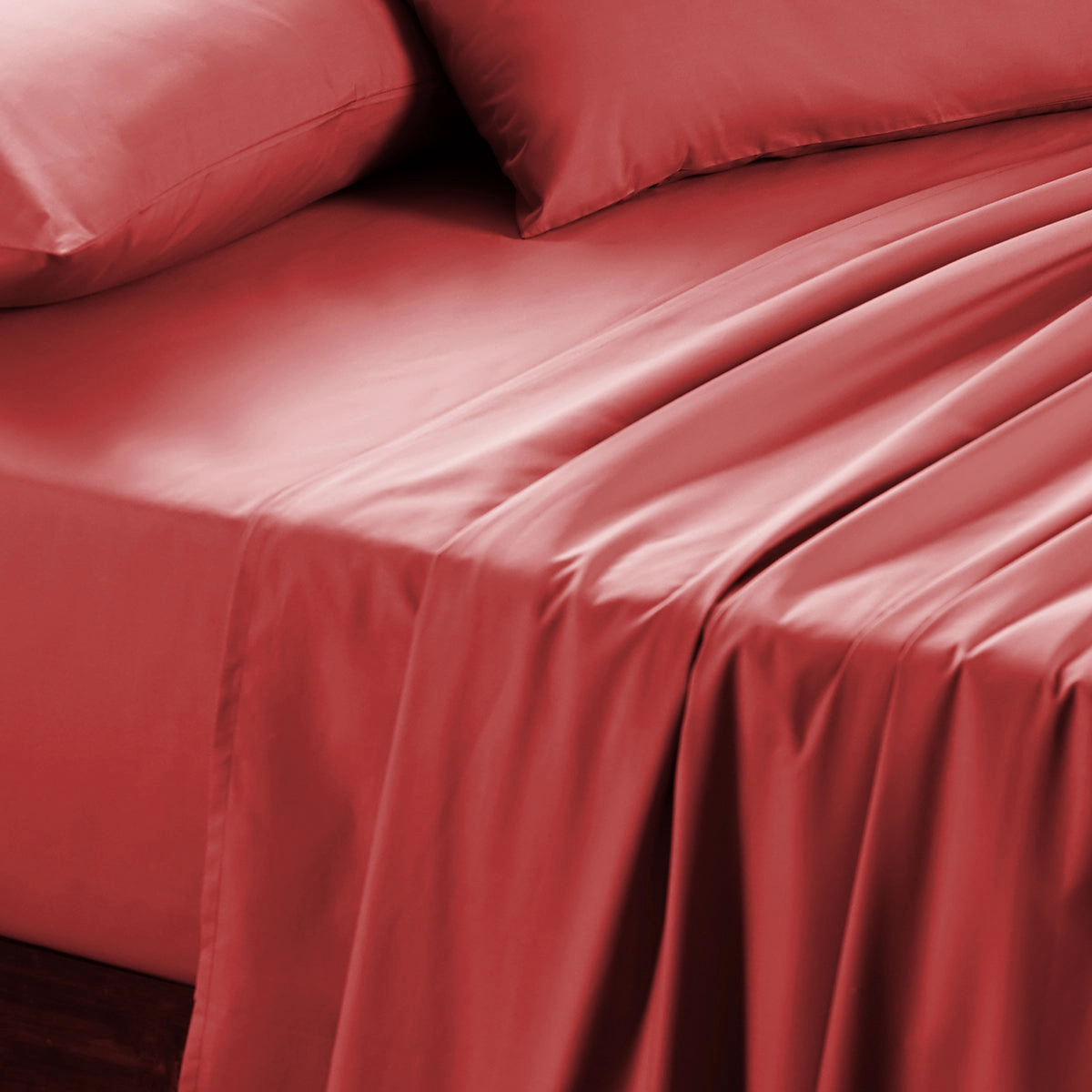 Slumber Plain Easy Care Percale 100% Cotton Cinnabar Crisp Bed Sheet with Pillow Case