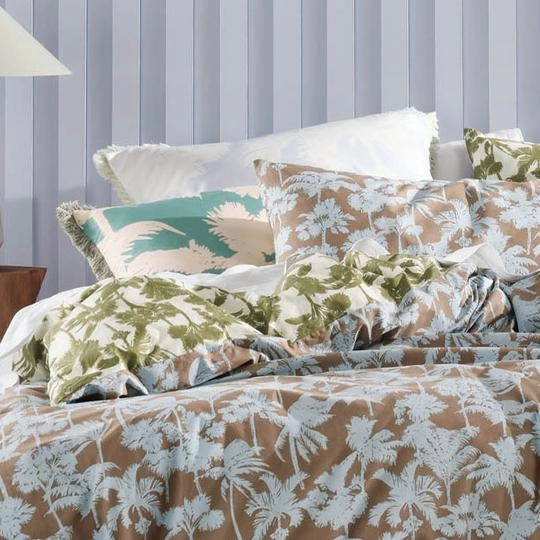 Tourelles Leaf Quilt Cover Set by Linen House