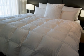 Ultra Light Baffle Boxed US Super King Size Comforter 98-99% White Premium Hand Select Polish Goose Down 4 Blanket Warmth 900  Fill Power