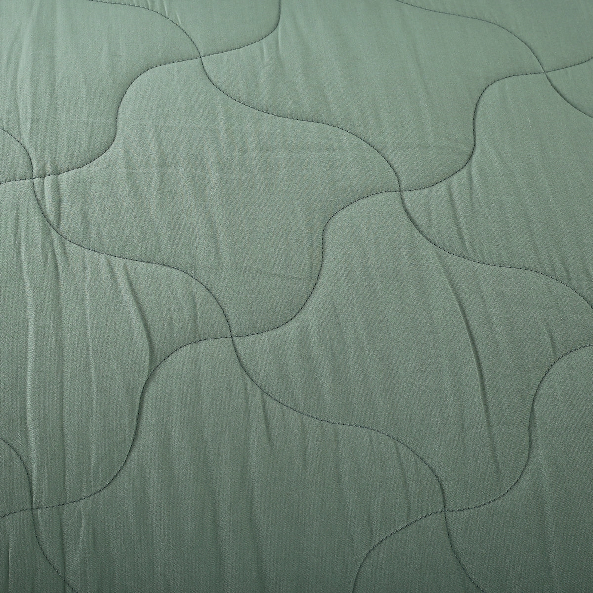 Vincent Reversible Basil/Mosiac Blue Quilt/Quilted Bed Cover